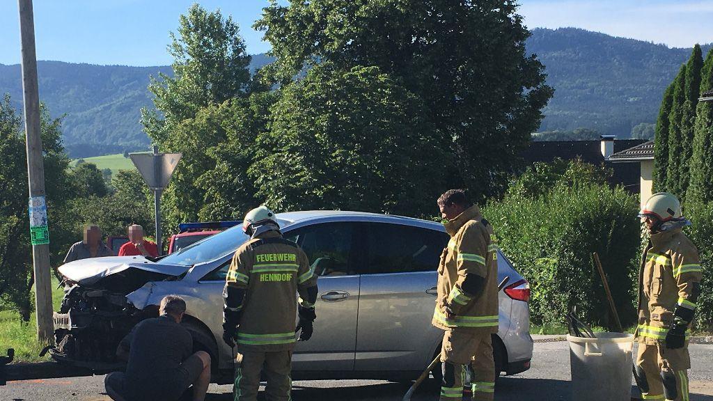Pkw-Unfall in Henndorf