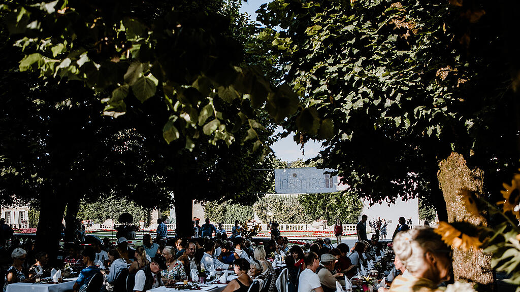 Festmahl im Mirabellgarten