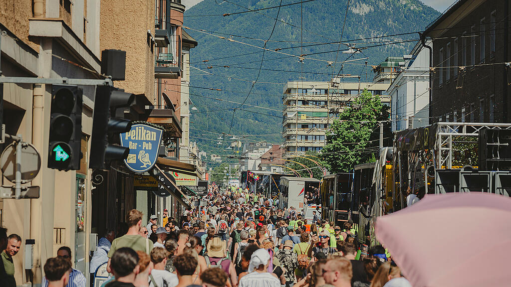Unite Parade