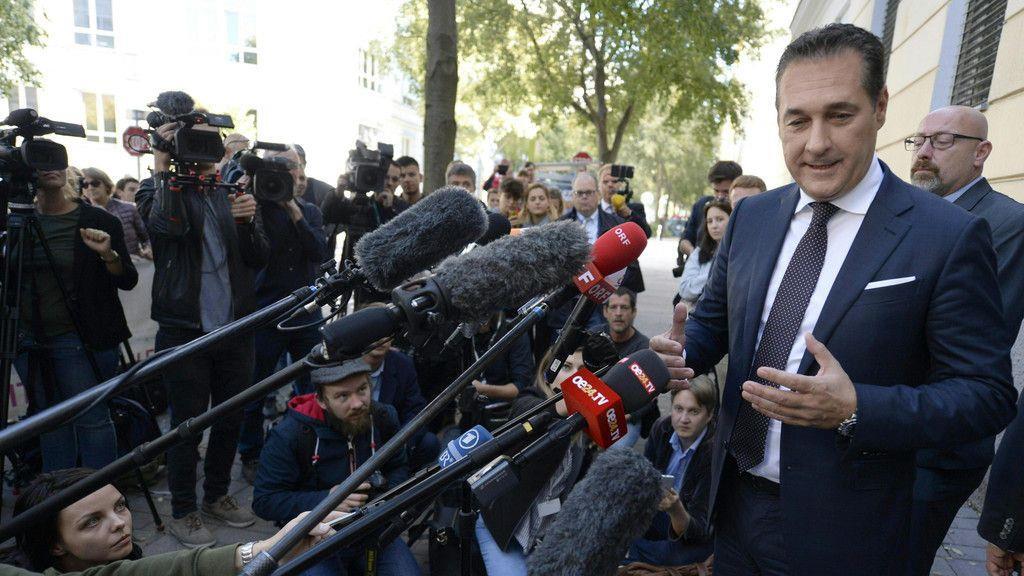 Heinz-Christian Strache wählt