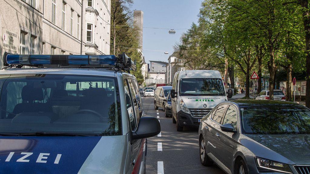 Schwarzstraße: Roller vs. Pkw