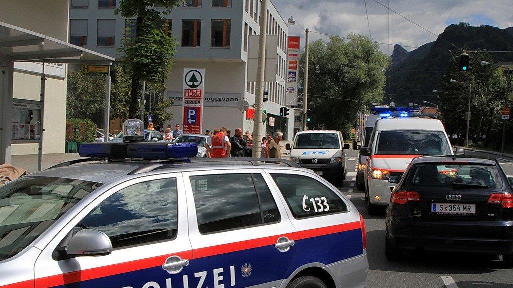 Radfahrerin von Lkw überrollt