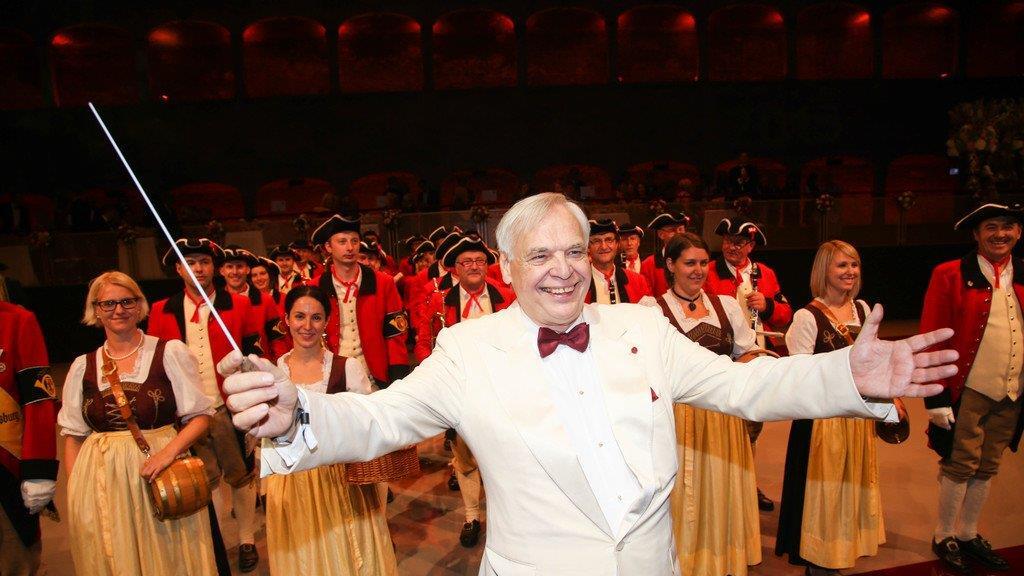 Salzburger Festspielball, II