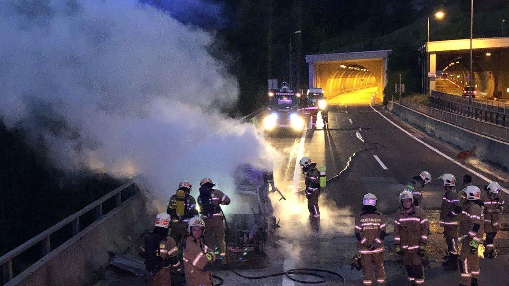 Pkw-Brand auf der A10