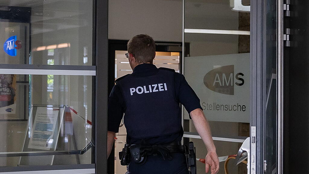 OSTTIROLER AMS-MITARBEITERIN BEDROHT