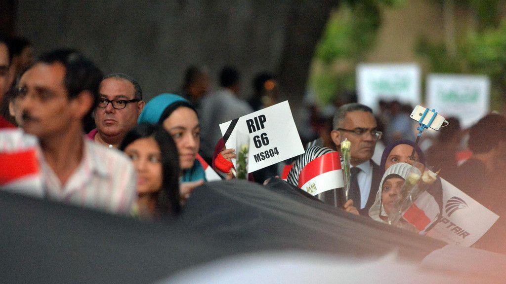 MS804 der Egyptair: Trauerfeier in Kairo