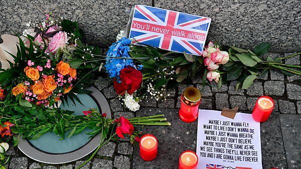 In London gedenkt man der Todesopfer