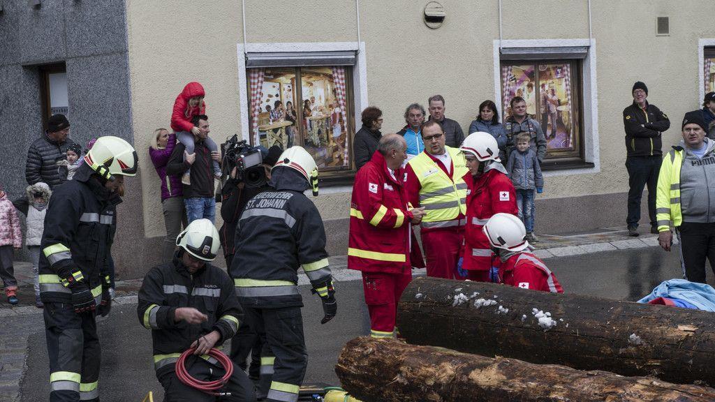 Schauübung der Rettungskräfte in St. Johann
