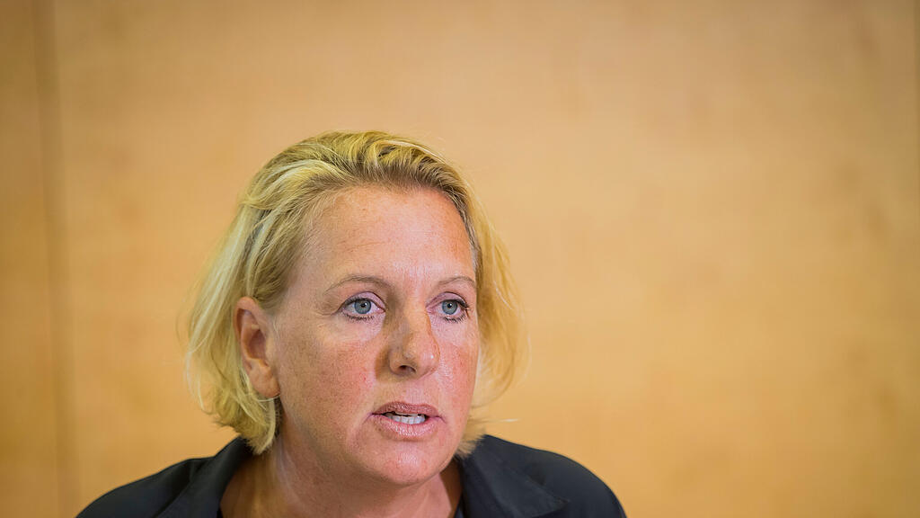 Nashorn t\u00f6tet Pflegerin im Zoo: Pressekonferenz