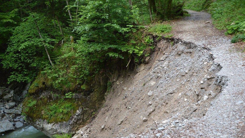 Hochwasser-Schäden in der Glasenbachklamm