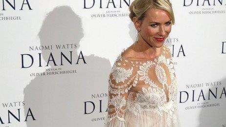 Frisurentrends im Winter 2013: So trägt Naomi Watts ihr Haar