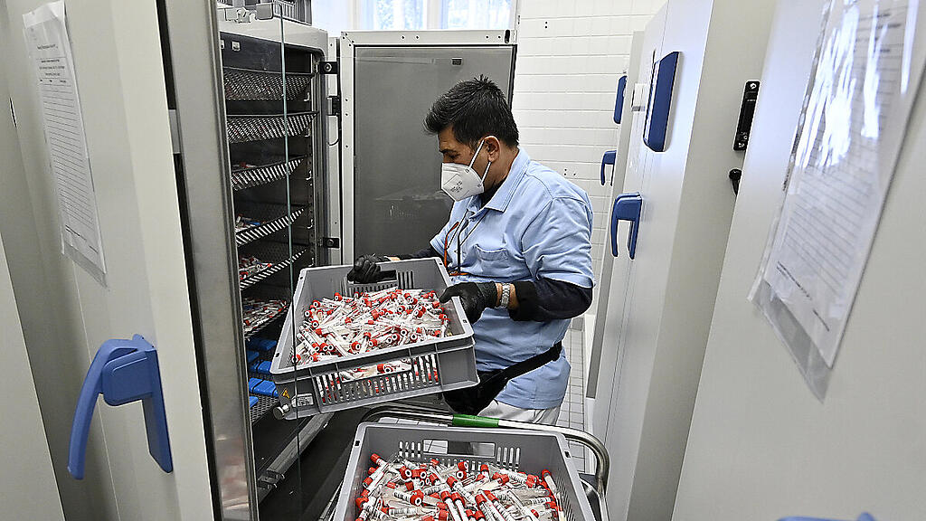 Derzeit gibt es in Österreich 88.144 laborbestätigte aktive Fälle