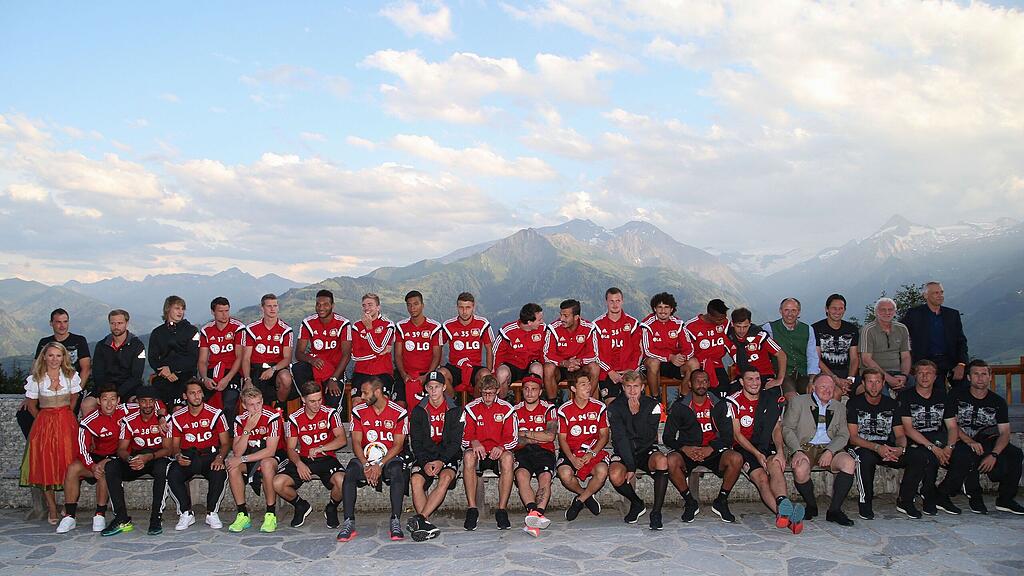 Roger Schmidt mit der Werkself in Zell am See.