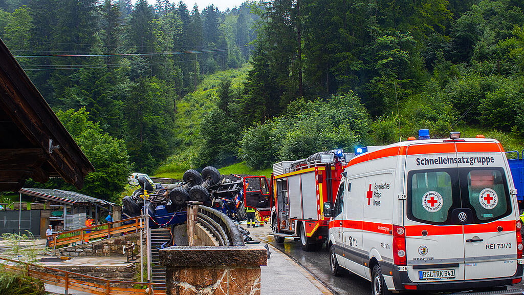 Unfall Hilfs-Lkw THW