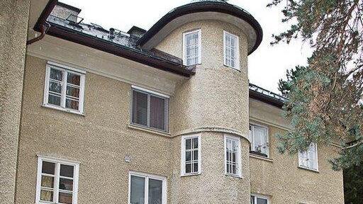 Bub aus Fenster gestürzt