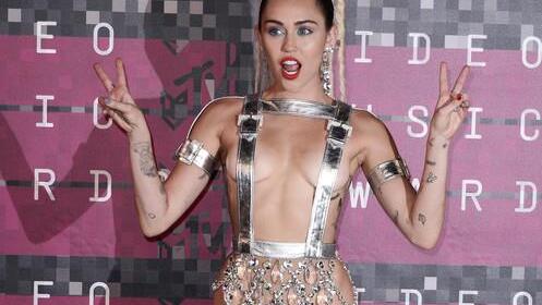 MTV Video Music Awards 2015: Stars auf dem roten Teppich