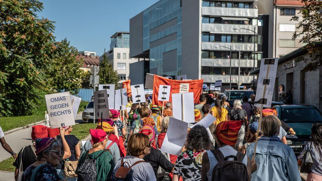 Eu-Gipfel: Demo in Salzburg, II