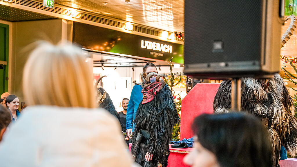 Krampus-Show im Europark