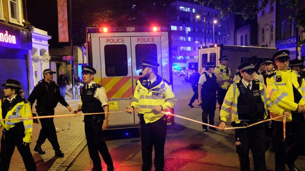 Terror in London: Fahrzeug rast in Menschenmenge