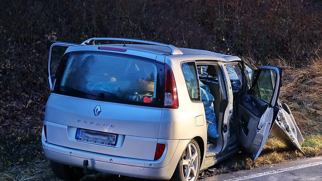 Frontalcrash auf B156 in Anthering