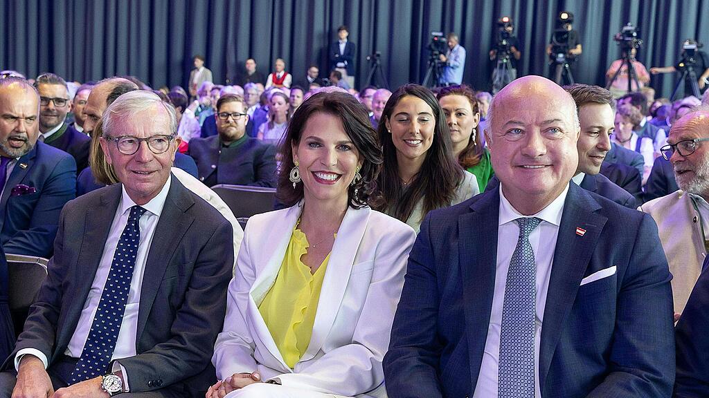 Landeskongress ÖVP: Edtstadler folgt auf Haslauer
