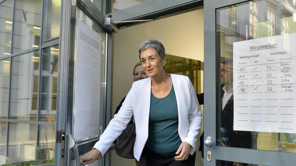 Ulrike Lunacek wählt