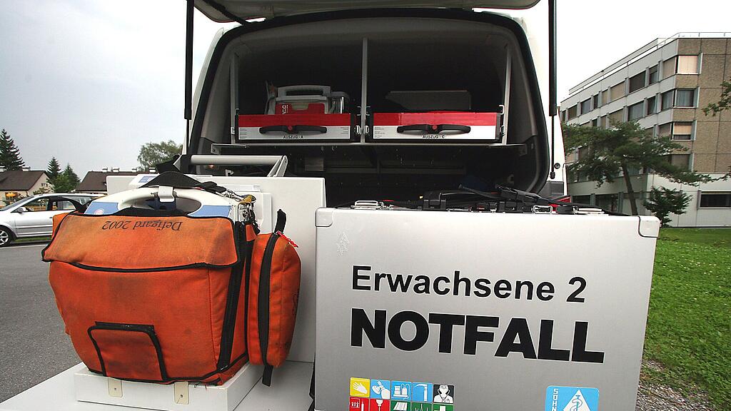 Die Einsatzkräfte waren zahlreich gefordert. (Themenbild)