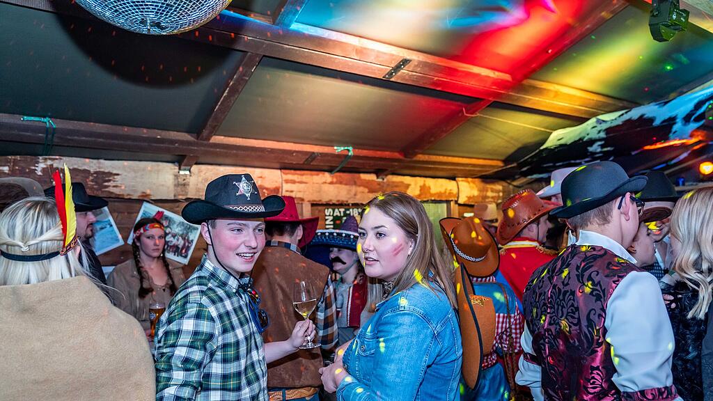 Maskenball der Freiwilligen Feuerwehr Elsbethen