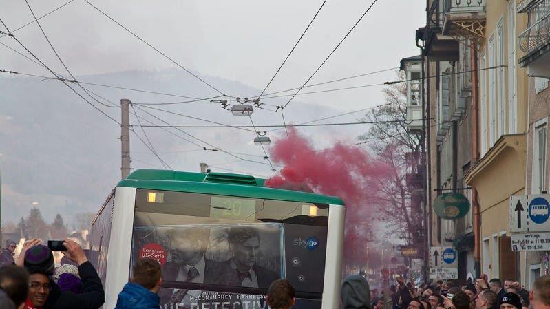 Ajax-Fans in Salzburg, II