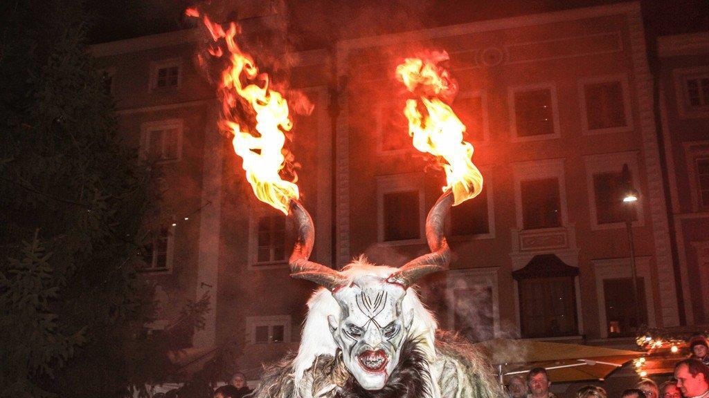 Perchtenlauf in Braunau