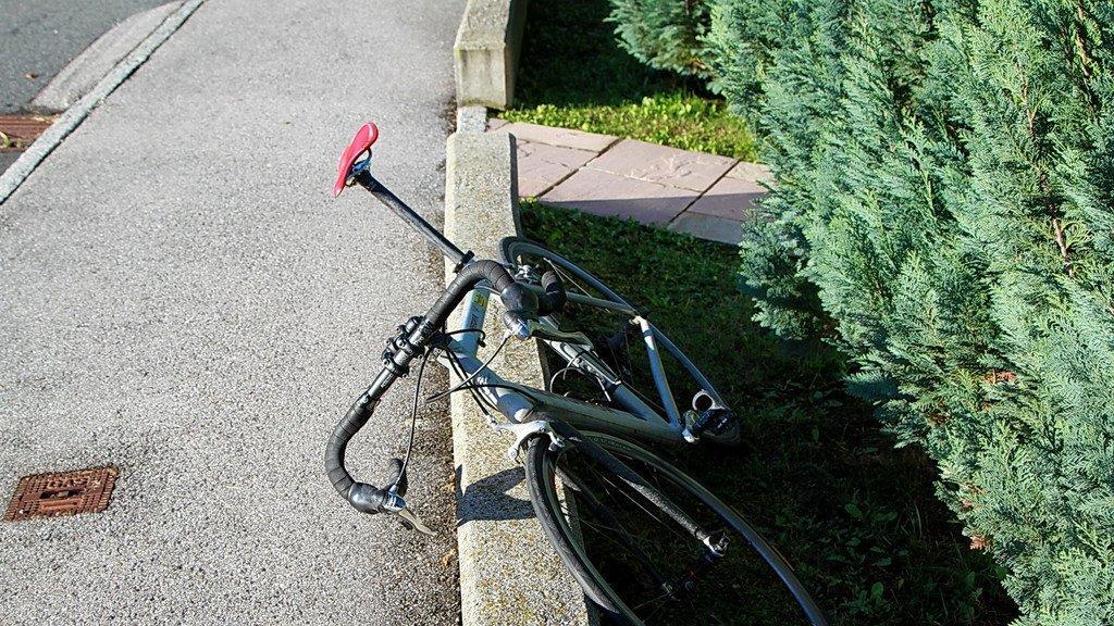 Radfahrer schwer verletzt