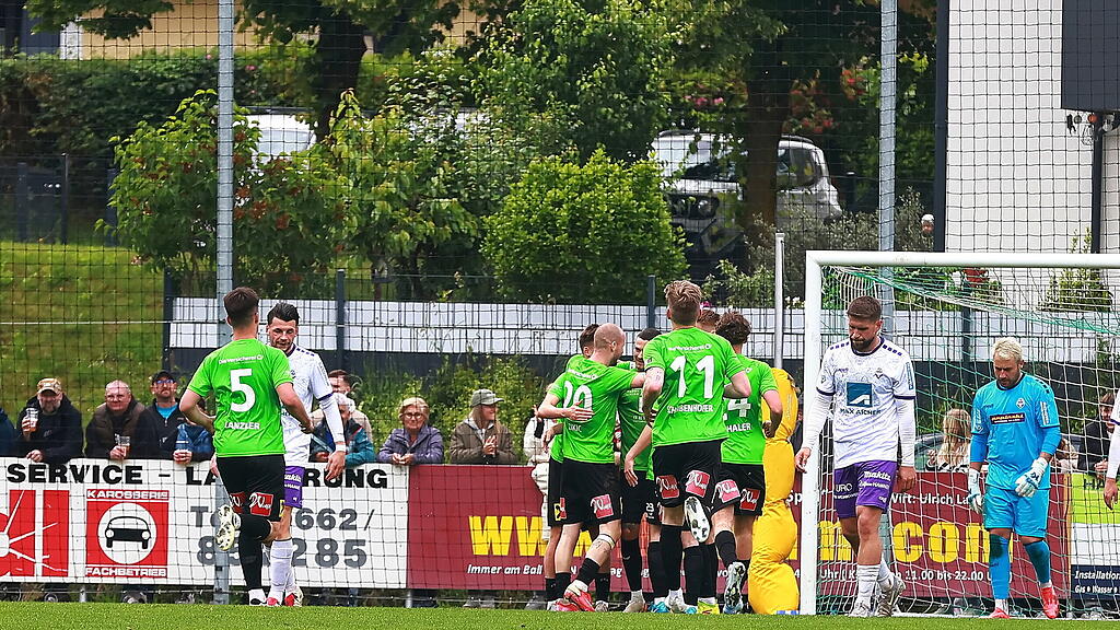 Regionalliga West: Wals-Grünau gegen Austria Salzburg
