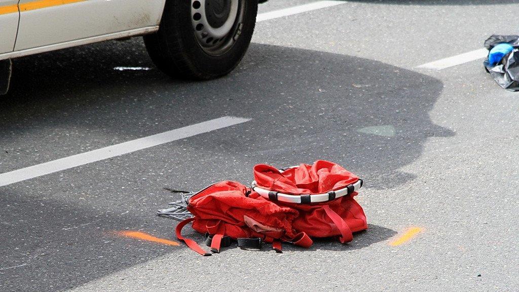 Radfahrerin von Lkw überrollt