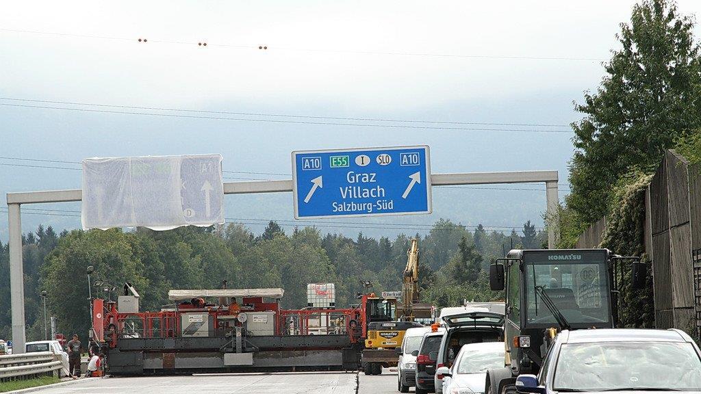 A1: Asphaltierungsarbeiten gestartet
