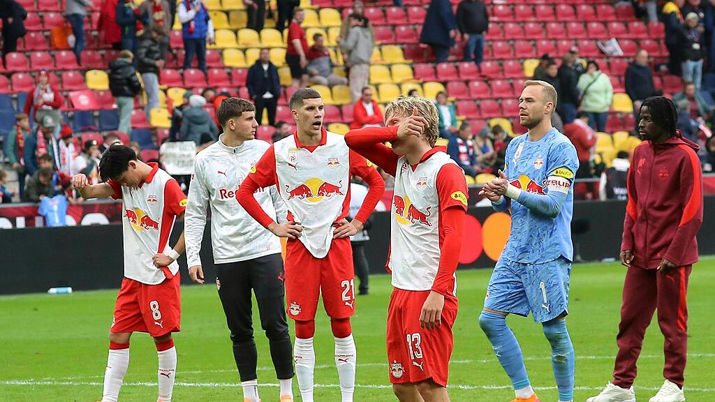 FUSSBALL: ADMIRAL BUNDESLIGA/ 10. RUNDE: RED BULL SALZBURG - SCR ALTACH