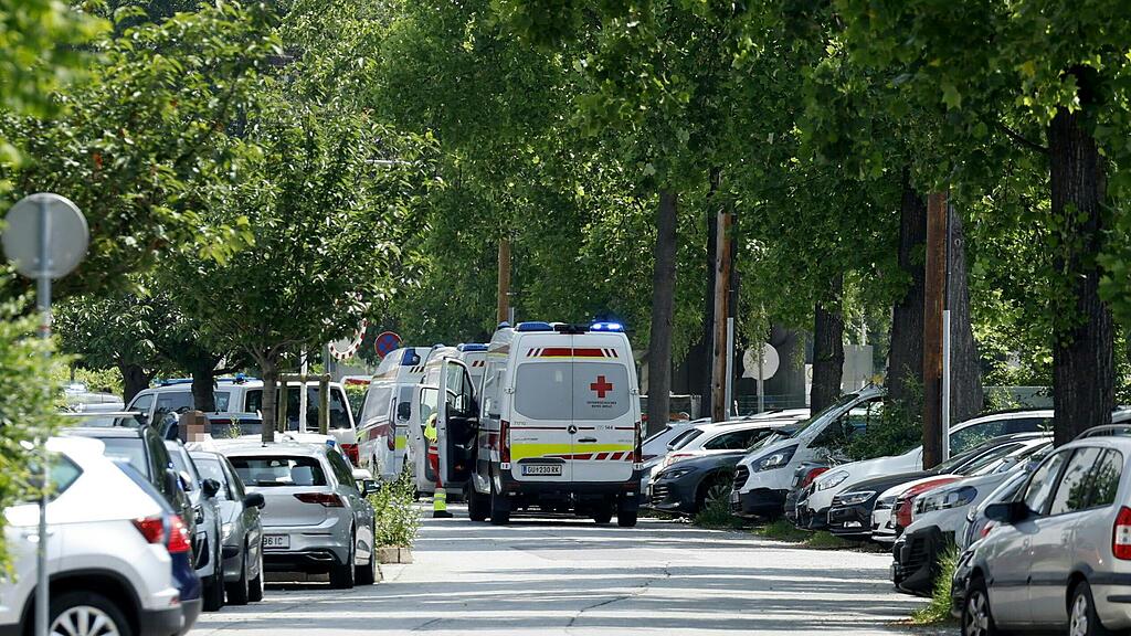 POLIZEI-GROSSEINSATZ IN GRAZER SCHULE