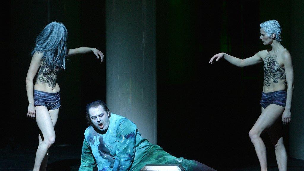 Parsifal-Premiere III
