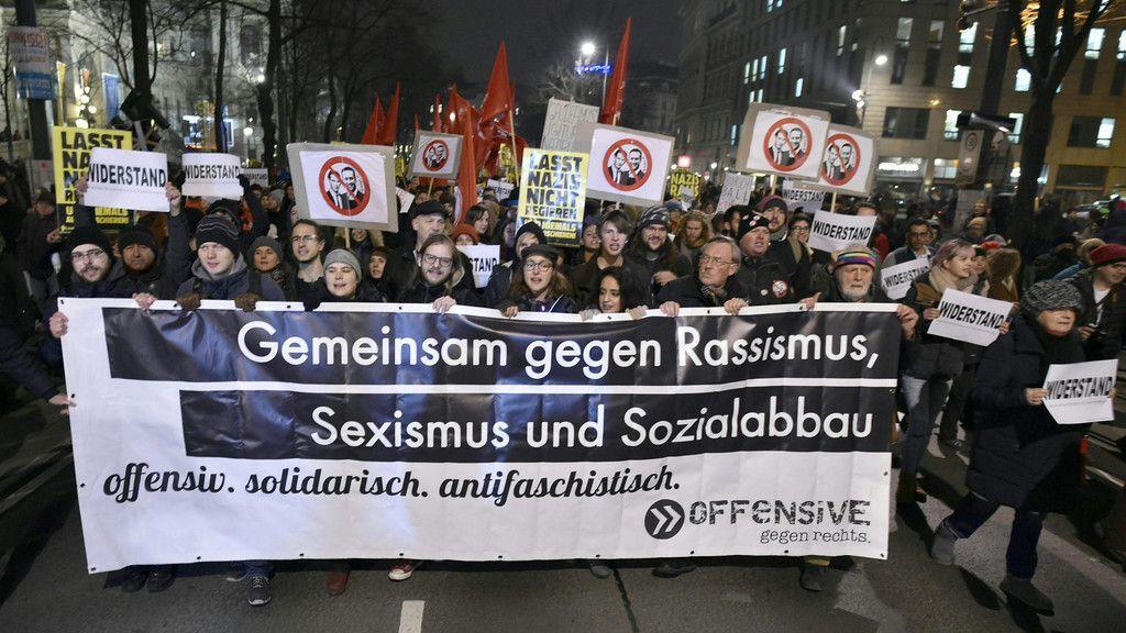 Proteste beim Akademikerball