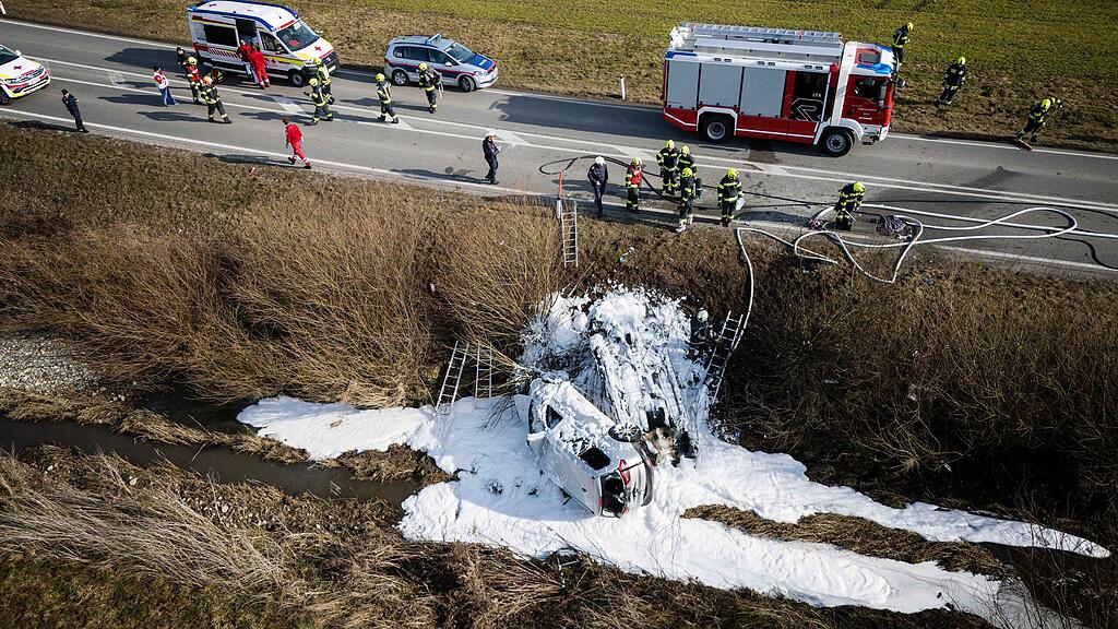 B156 Neukirchen an der Enknach