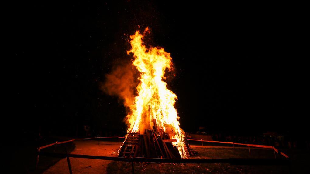 Sonnwendfeuer Bergheim II