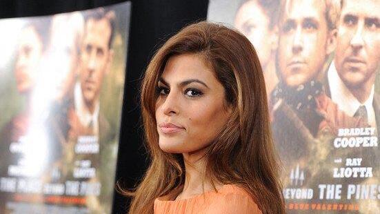 Eva Mendes' Wallemähne