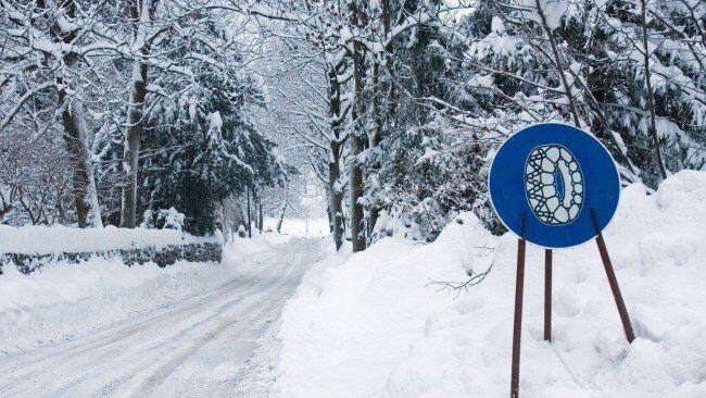 Auf einigen Straßen in OÖ herrscht Kettenpflicht. (Symbolbild)