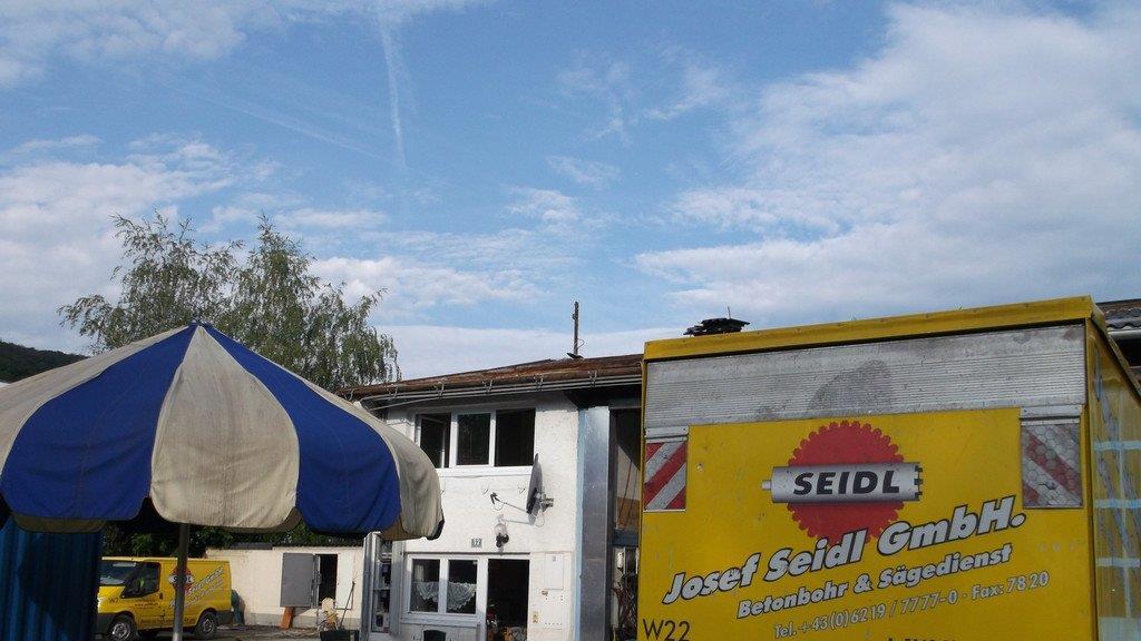 Firma Eberl baut um