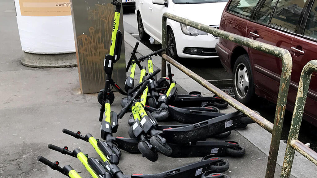 Auf dem Gehsteig haben E-Scooter nichts verloren