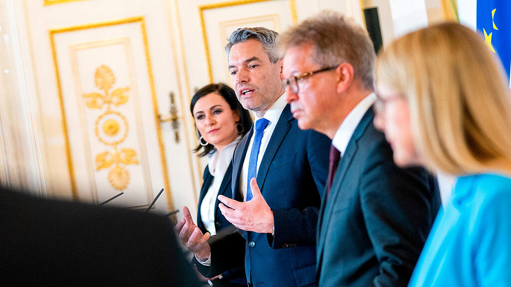 Regierungs-PK zu Corona-Lockerungen