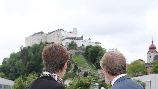 Abkommen unterschrieben, I