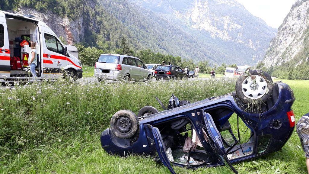 Crash auf B311 fordert mehrere Verletzte
