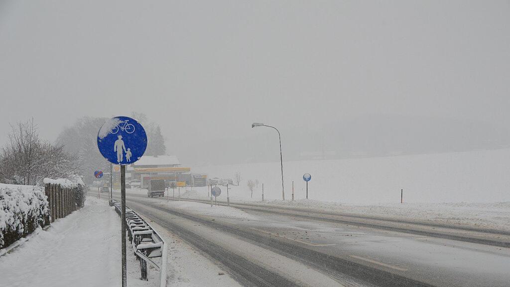 Die winterlichen Straßenverhältnisse sorgten für zahlreiche Unfälle.