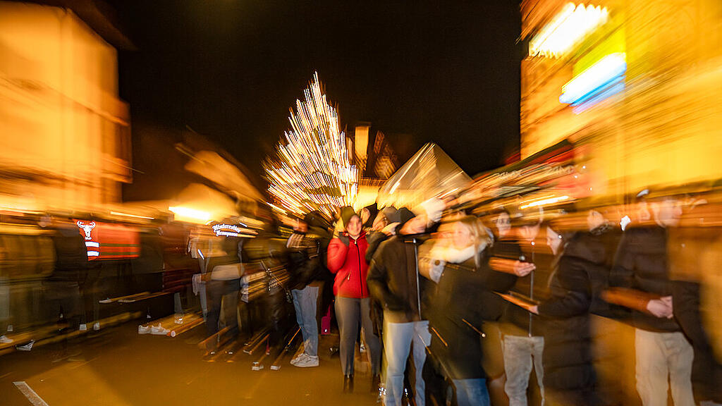 Krampuslauf im Ortszentrum, Großgmain