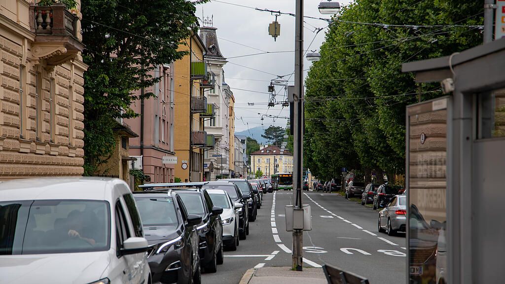 Touristen in Salzburger Altstadt